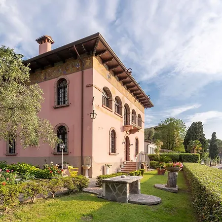 Schlosser Front & Private Pool - Happy Villa