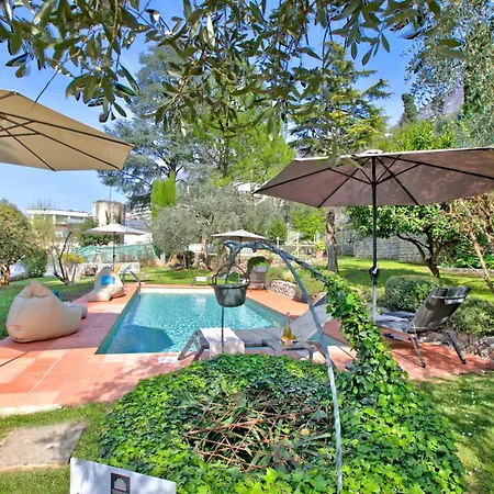 Schlosser Front & Private Pool - Happy Villa Malcesine